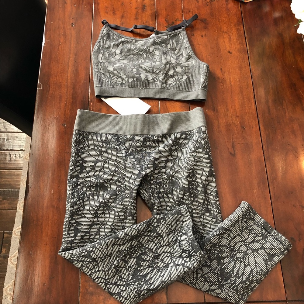 Fabletics workout outfit